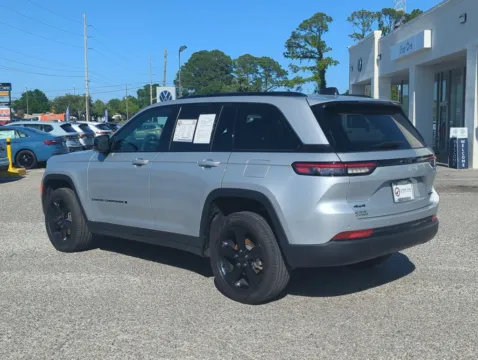 More photos of 2024 Jeep Grand Cherokee Limited at Step One Volkswagen Fort Walton Beach, FL