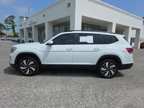 More photos of 2024 Volkswagen Atlas 2.0T SE w/Technology at Step One Volkswagen Fort Walton Beach, FL