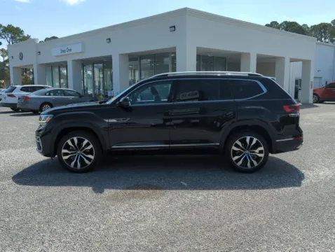 More photos of 2023 Volkswagen Atlas 3.6L V6 SEL Premium R-Line at Step One Volkswagen Fort Walton Beach, FL