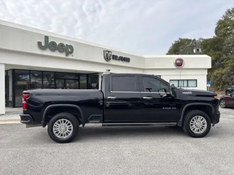 More photos of 2023 Chevrolet Silverado 2500HD High Country at Step One Volkswagen Fort Walton Beach, FL