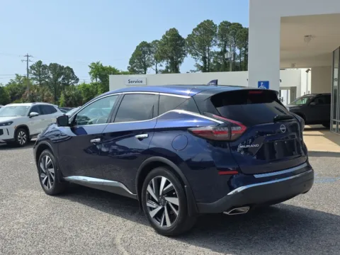 More photos of 2023 Nissan Murano SL at Step One Volkswagen Fort Walton Beach, FL