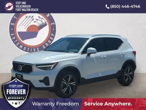 White 2023 Volvo XC40 B5 Core for sale in Fort Walton Beach, FL
