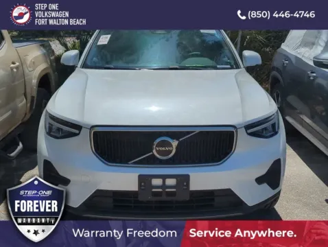 Black 2023 Volvo XC40 B5 Core for sale in Fort Walton Beach, FL