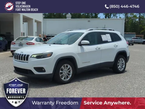 White 2019 Jeep Cherokee Latitude for sale in Fort Walton Beach, FL