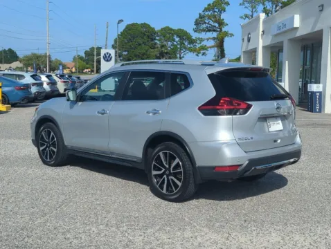 More photos of 2020 Nissan Rogue SL at Step One Volkswagen Fort Walton Beach, FL