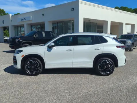 More photos of 2026 Volkswagen Tiguan 2.0T SEL R-Line Turbo at Step One Volkswagen Fort Walton Beach, FL