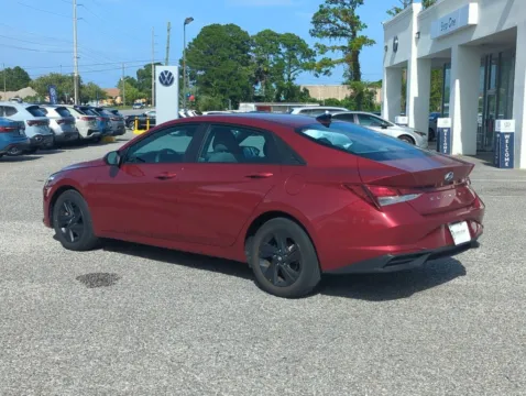 More photos of 2023 Hyundai Elantra SEL at Step One Volkswagen Fort Walton Beach, FL