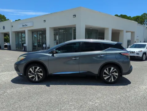 More photos of 2016 Nissan Murano Platinum at Step One Volkswagen Fort Walton Beach, FL