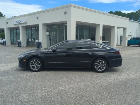 More photos of 2023 Hyundai Sonata SEL at Step One Volkswagen Fort Walton Beach, FL