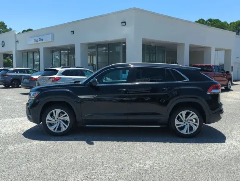 More photos of 2021 Volkswagen Atlas Cross Sport 3.6L V6 SEL at Step One Volkswagen Fort Walton Beach, FL