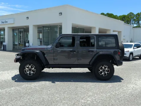 More photos of 2022 Jeep Wrangler Unlimited Rubicon at Step One Volkswagen Fort Walton Beach, FL