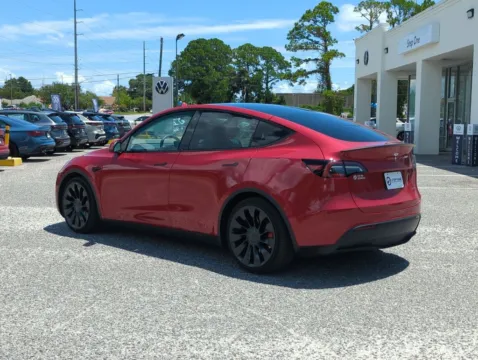 More photos of 2022 Tesla Model Y Performance at Step One Volkswagen Fort Walton Beach, FL