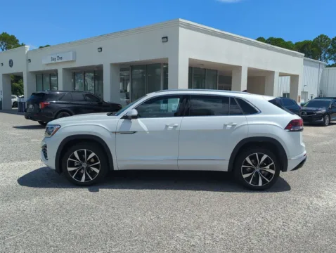 More photos of 2026 Volkswagen Atlas Cross Sport SEL Premium R-Line at Step One Volkswagen Fort Walton Beach, FL