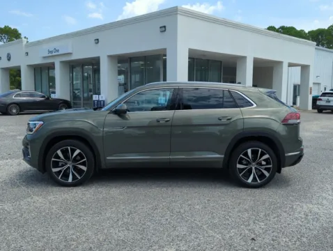 More photos of 2026 Volkswagen Atlas Cross Sport 2.0T SEL Premium R-Line at Step One Volkswagen Fort Walton Beach, FL