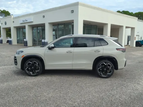 More photos of 2026 Volkswagen Tiguan SEL R-Line Turbo at Step One Volkswagen Fort Walton Beach, FL