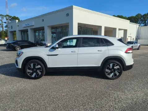 More photos of 2026 Volkswagen Atlas Cross Sport 2.0T SE w/Technology at Step One Volkswagen Fort Walton Beach, FL