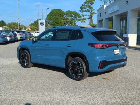 More photos of 2026 Volkswagen Tiguan SEL R-Line Turbo at Step One Volkswagen Fort Walton Beach, FL