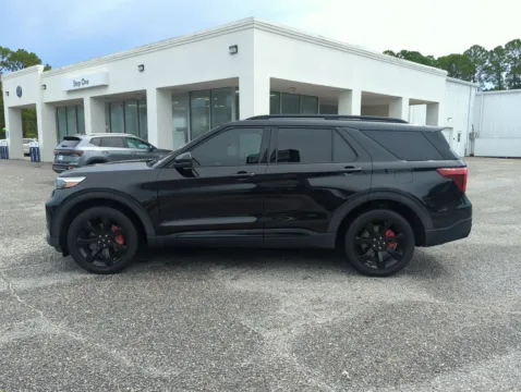 More photos of 2021 Ford Explorer ST at Step One Volkswagen Fort Walton Beach, FL