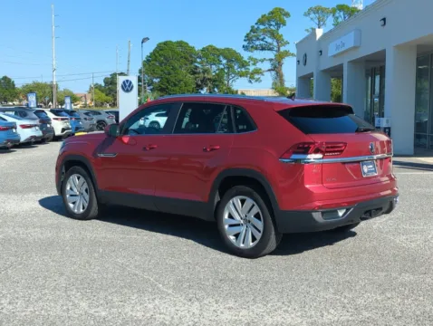 More photos of 2023 Volkswagen Atlas Cross Sport 3.6L V6 SE w/Technology at Step One Volkswagen Fort Walton Beach, FL