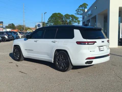 More photos of 2023 Jeep Grand Cherokee L Summit at Step One Volkswagen Fort Walton Beach, FL