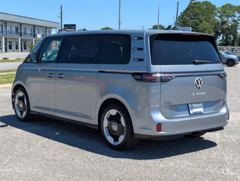 More photos of 2025 Volkswagen ID. Buzz PRO S PLUS RWD at Step One Volkswagen Fort Walton Beach, FL