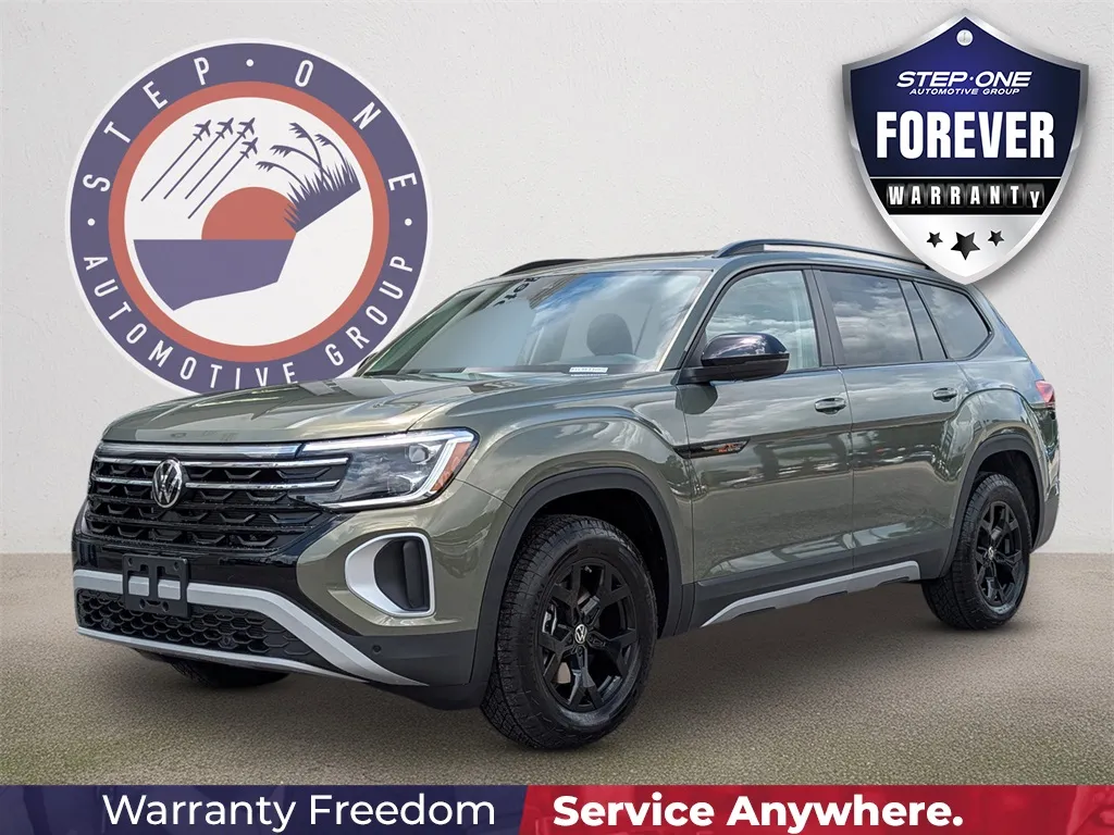Green 2025 Volkswagen Atlas 2.0T Peak Edition for sale in Fort Walton Beach, FL