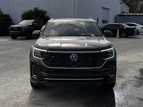 More photos of 2025 Volkswagen Atlas Cross Sport 2.0T SEL Premium R-Line at Step One Volkswagen Fort Walton Beach, FL