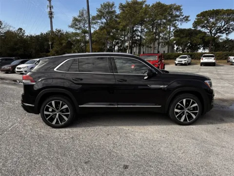 More photos of 2025 Volkswagen Atlas Cross Sport 2.0T SEL Premium R-Line at Step One Volkswagen Fort Walton Beach, FL