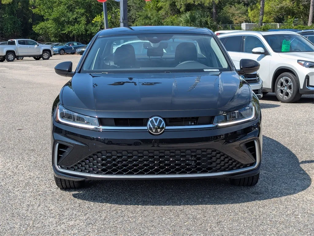 2025 Volkswagen Jetta 1.5T SE photo 3