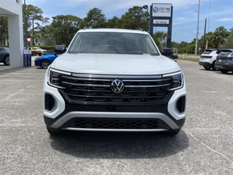 More photos of 2025 Volkswagen Atlas 2.0T Peak Edition at Step One Volkswagen Fort Walton Beach, FL