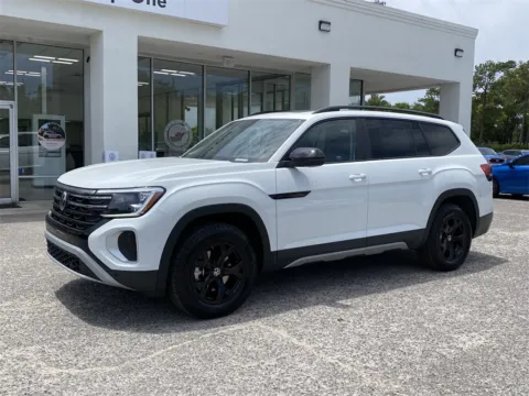 More photos of 2025 Volkswagen Atlas 2.0T Peak Edition at Step One Volkswagen Fort Walton Beach, FL