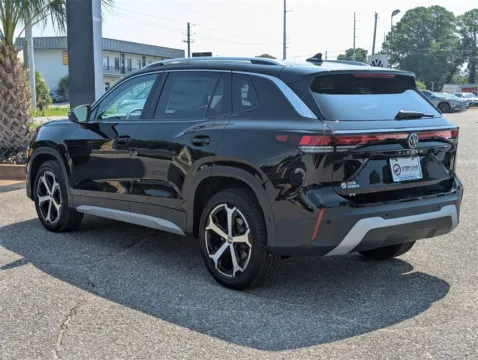 More photos of 2025 Volkswagen Tiguan 2.0T SE at Step One Volkswagen Fort Walton Beach, FL