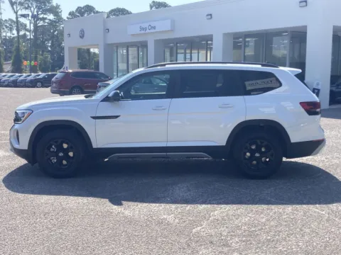 More photos of 2026 Volkswagen Atlas 2.0T Peak Edition at Step One Volkswagen Fort Walton Beach, FL