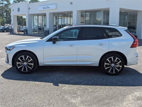 More photos of 2023 Volvo XC60 B5 Plus Dark Theme at Step One Volkswagen Fort Walton Beach, FL