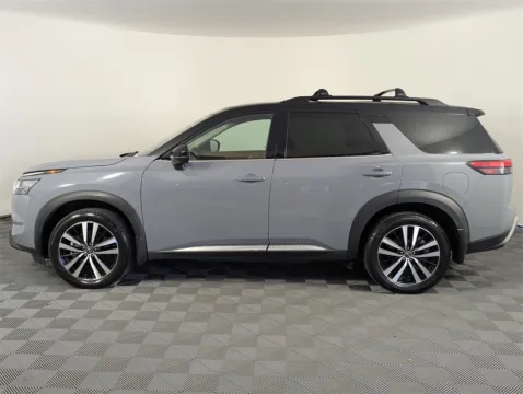 More photos of 2024 Nissan Pathfinder Platinum at Step One Volkswagen Fort Walton Beach, FL