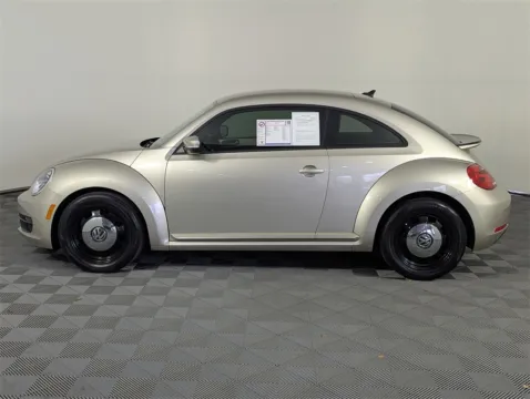More photos of 2016 Volkswagen Beetle 1.8T SE at Step One Volkswagen Fort Walton Beach, FL