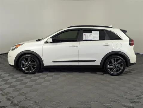 More photos of 2017 Kia Niro EX at Step One Volkswagen Fort Walton Beach, FL
