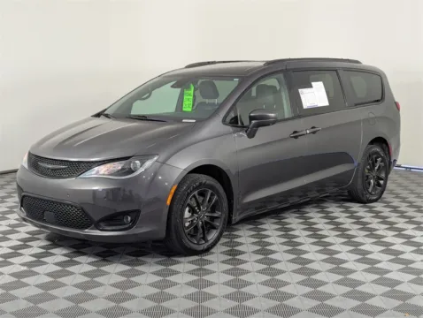 Photos of 2020 Chrysler Pacifica Launch Edition for sale in Fort Walton Beach, FL at Step One Volkswagen Fort Walton Beach