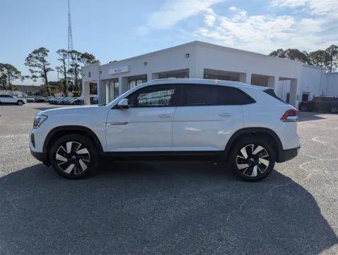 More photos of 2026 Volkswagen Atlas Cross Sport 2.0T SE w/Technology at Step One Volkswagen Fort Walton Beach, FL