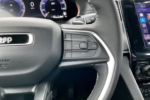 More photos of 2025 Jeep Grand Cherokee L Altitude X at Redlands CDJR, CA