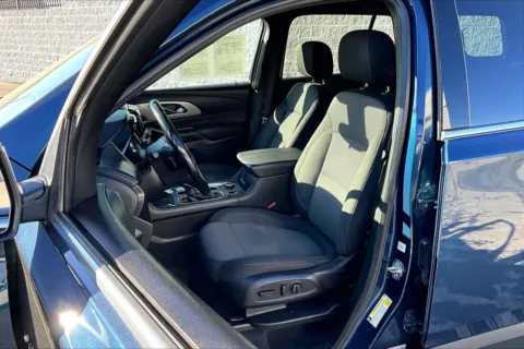 Another view of 2023 Chevrolet Traverse LT for sale in Redlands, CA at Redlands CDJR