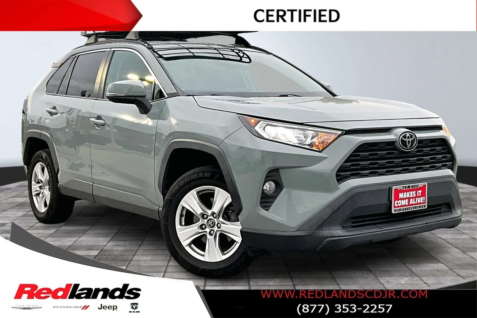 2020 Toyota RAV4 XLE's photo