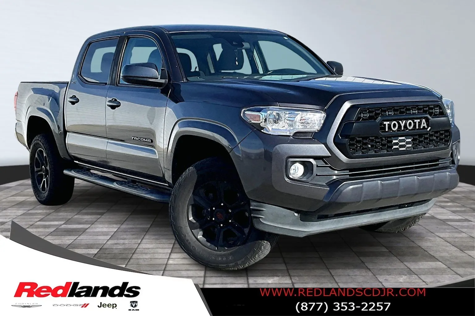 Gray 2019 Toyota Tacoma SR5 for sale in Redlands, CA