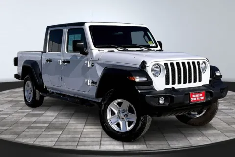 Photos of 2020 Jeep Gladiator Sport for sale in Redlands, CA at Redlands CDJR