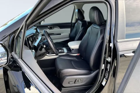 Photos of 2024 Kia Carnival LX for sale in Redlands, CA at Redlands CDJR