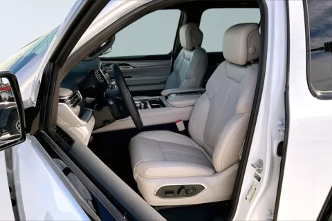 Another view of 2026 Jeep Grand Wagoneer for sale in Redlands, CA at Redlands CDJR