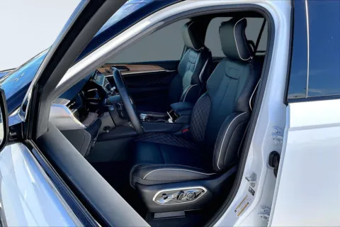 Another view of 2026 Jeep Grand Cherokee Summit for sale in Redlands, CA at Redlands CDJR