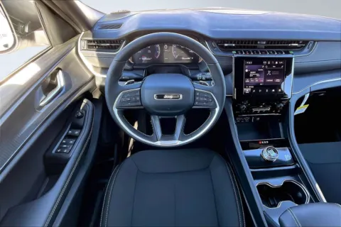 Another view of 2026 Jeep Grand Cherokee Laredo for sale in Redlands, CA at Redlands CDJR