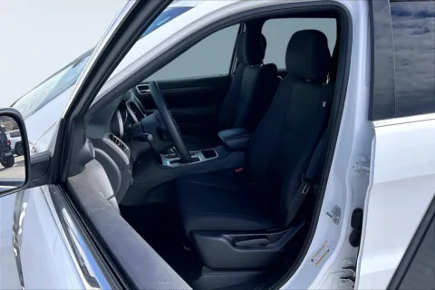 Another view of 2018 Jeep Grand Cherokee Laredo for sale in Redlands, CA at Redlands CDJR