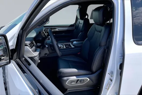 Another view of 2026 Jeep Grand Wagoneer L for sale in Redlands, CA at Redlands CDJR